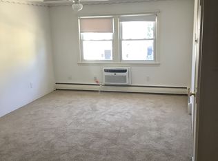 10 Falmouth St APT 8, Lawrence, MA 01843