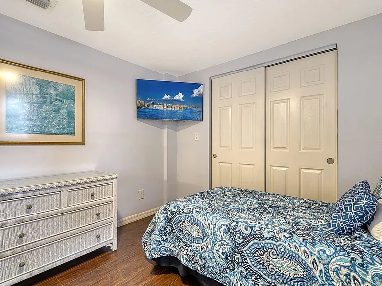 6061 Border Ln — Photo 28