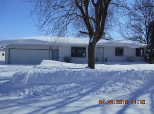 312 Upper Ridge St, Reinbeck, IA 50669