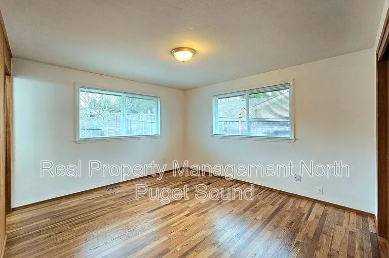 8002 W Glen Dr — Photo 12