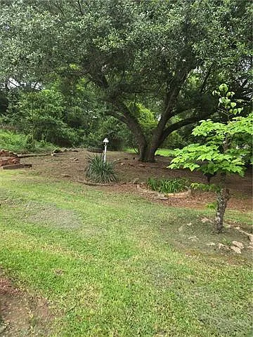 3 bed, 1.0 bath, 864 sqft, $700 — Photo 3