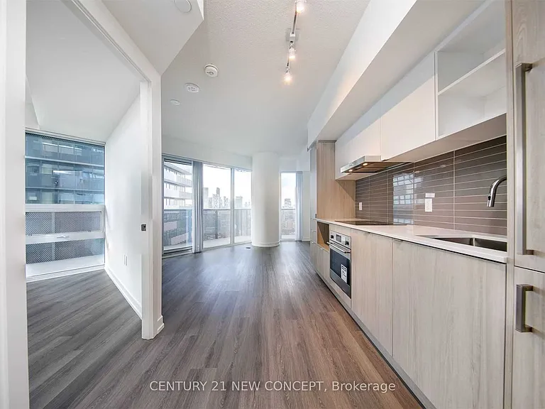 138 Downes St N #3816 — Photo 5