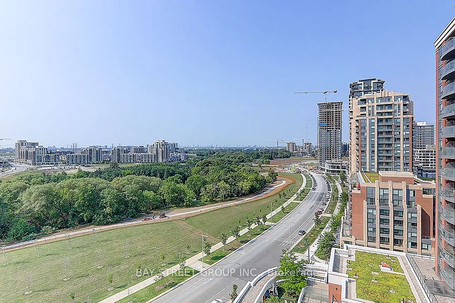 2 bed, $2,860 — Photo 4