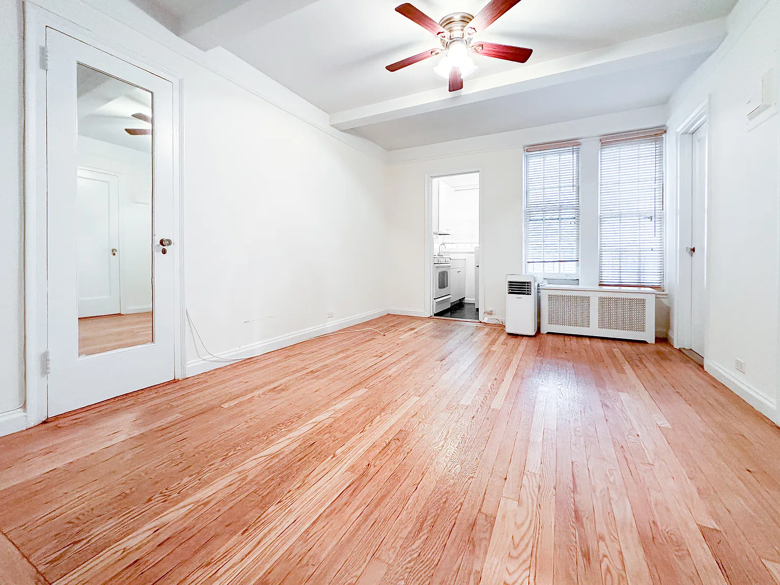 314 East 41st Street — Photo 2