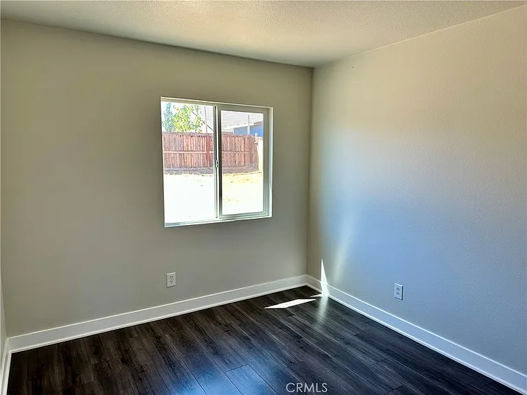 11923 Spring Hill Ct — Photo 8