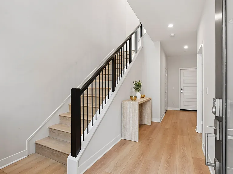 2863 Avella Cir — Photo 8