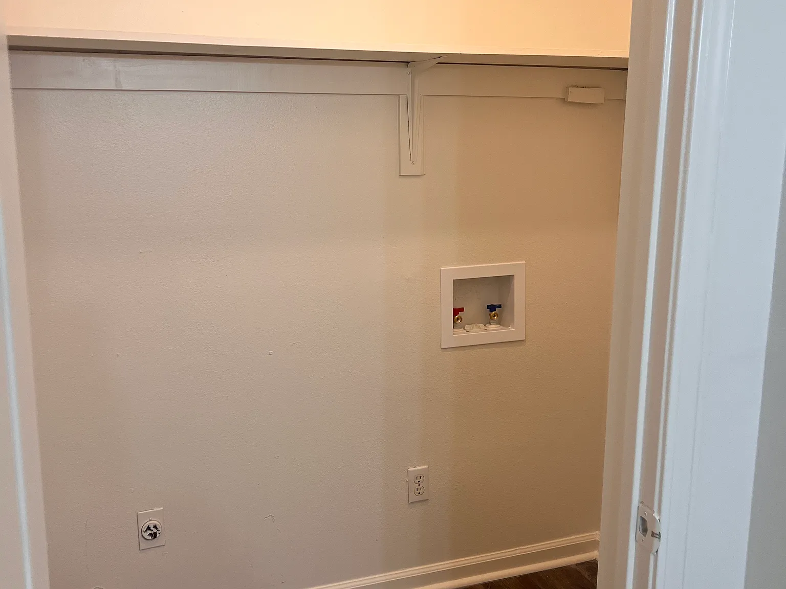 2 bed, 1040 sqft, $1,000 — Photo 3