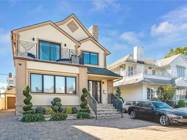 262 W End Ave, Brooklyn, NY 11235