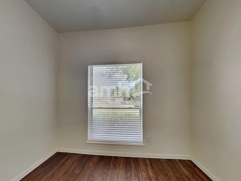 9710 Sundew Dr — Photo 12