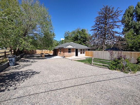 2nd image of 303 Alcove Dr