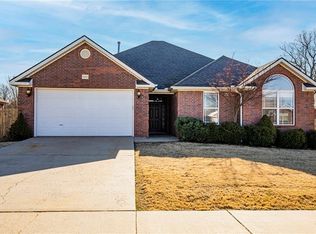 4093 Green Side Ln, Springdale, AR 72762