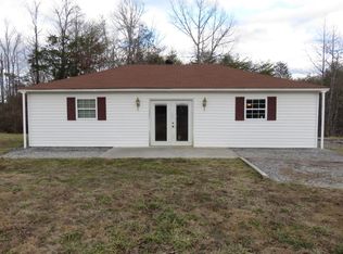 704 Gamble Gap Rd, Tellico Plains, TN 37385