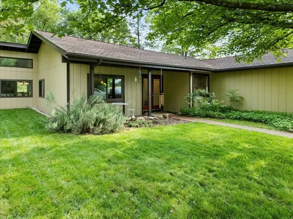 2607 Capistrano St, Blacksburg, VA 24060