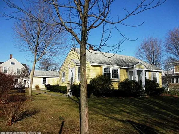 48 Broadway, York, ME 03909