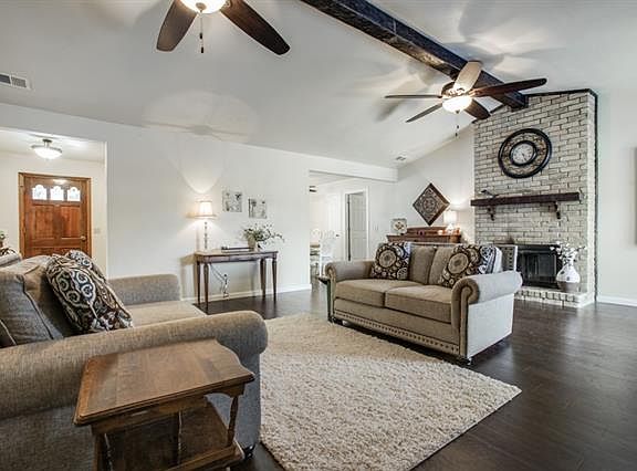 3rd image of 704 Lake Highlands Dr