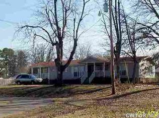 311 E Foster Ave, Medina, TN 38355