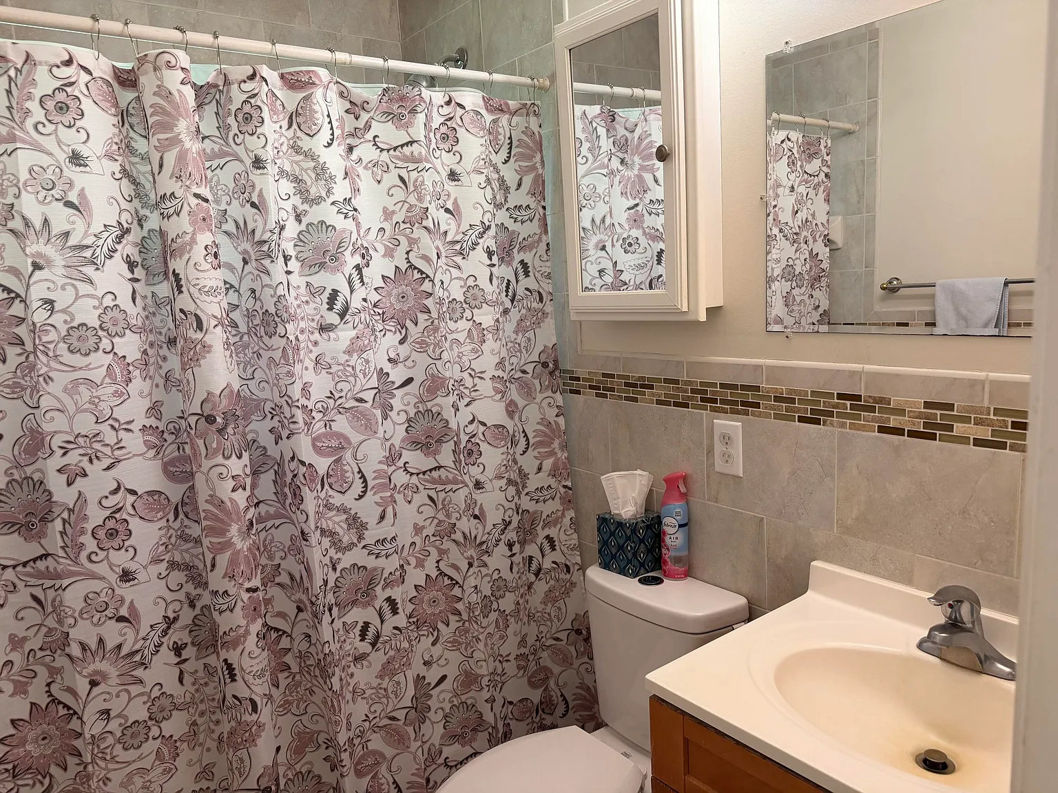 2 bed, 1.0 bath, 816 sqft, $2,200 — Photo 4