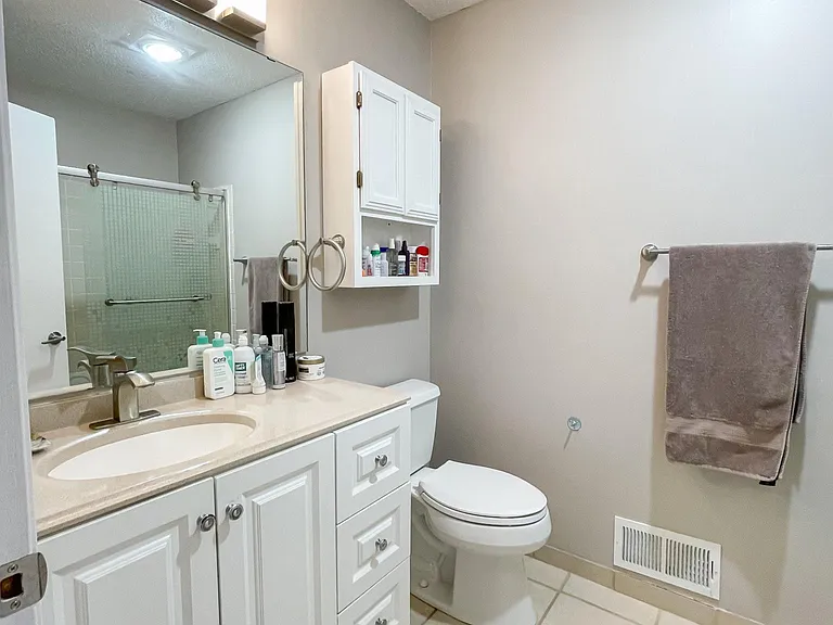 4545 Orchid Cir — Photo 16