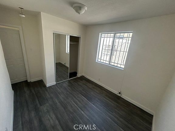 3rd image of 623 W 78th St
