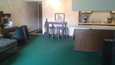 3rd image of 1305 Harbour Dr APT 11