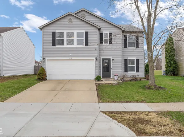 2297 Shadowbrook Dr, Plainfield, IN 46168