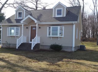 271 Christian Ln, Berlin, CT 06037