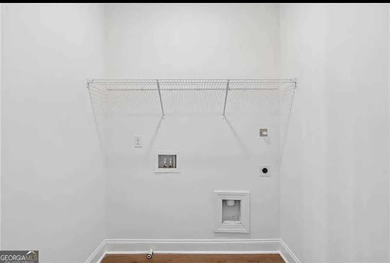 3 bed, 1800 sqft, $4,300 — Photo 4