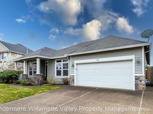 1586 Salmon Run SW, Albany, OR 97321