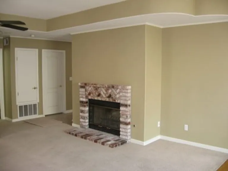 2315 Redington Dr — Photo 6