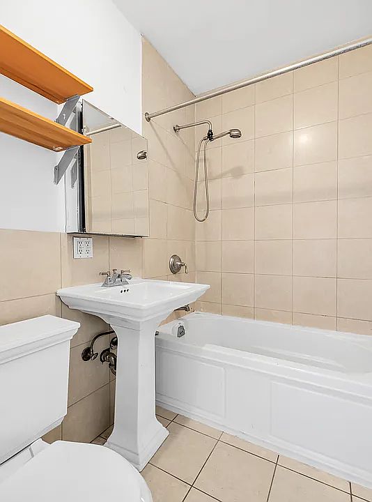 1st image of 81 Orchard St APT 11