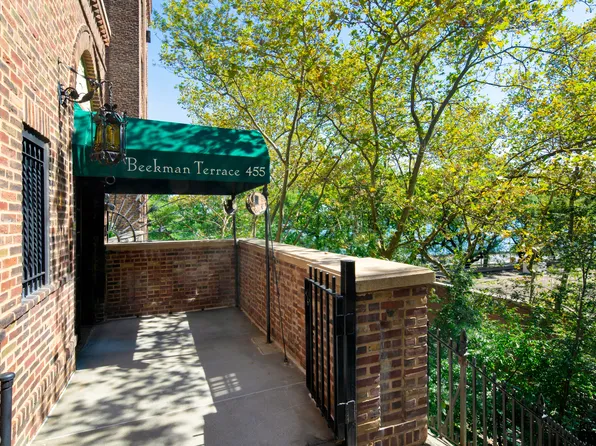 455 East 51st Street 3A image 11 of 11