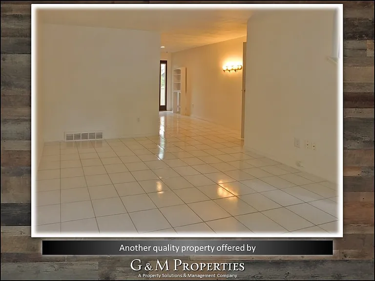 1074 Mount Hope Ave #G — Photo 5