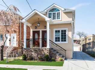 15129 17th Rd #2, Whitestone, NY 11357