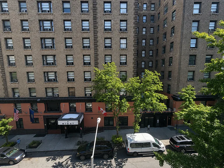 210 W 94th St #4E — Photo 21