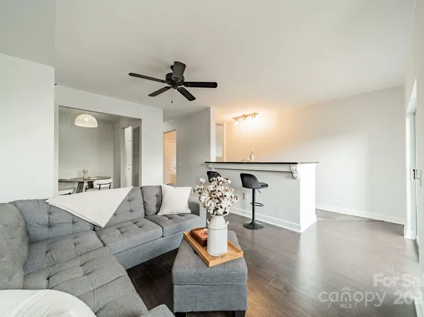 1315 East Blvd Unit 327, Charlotte, NC 28203