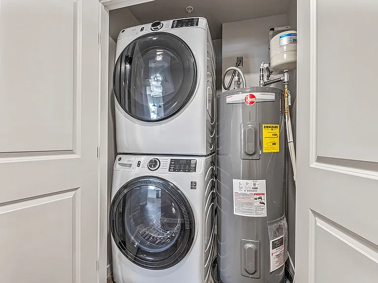 Asher Apartments - LIMITED-TIME OFFER 8 WEEKS FREE! — Photo 162