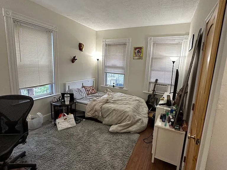 190 Highland St #2 — Photo 4
