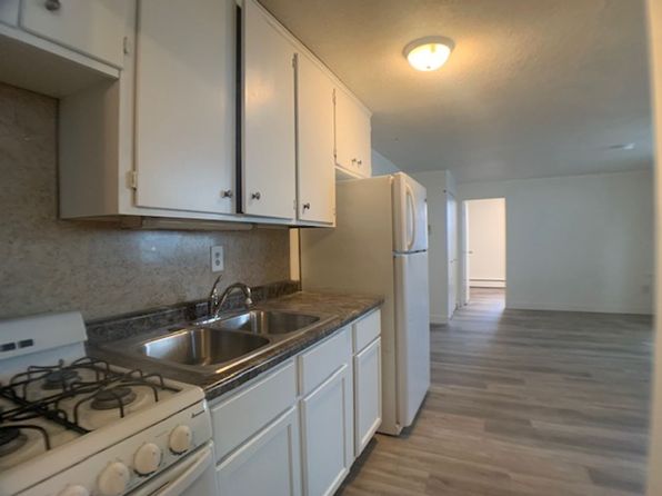 405 Fairview Ave N #7