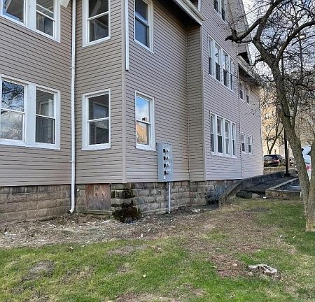 2nd image of 675 Park Ave