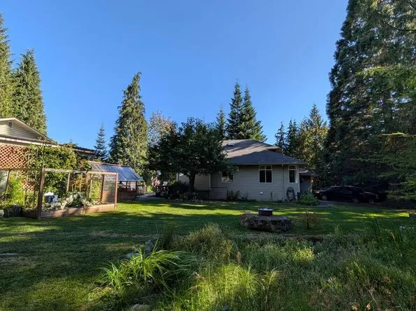 100 Elk Rd, Lake Cowichan, BC V0R 2G1