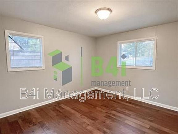 3rd image of 719 Palmetto Ave #B