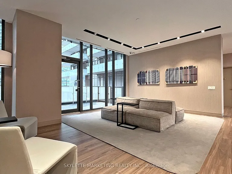25 Richmond St E #1917 — Photo 29