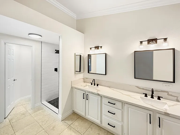 9904 Barrier Reef Dr — Photo 6