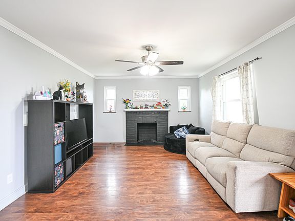 3rd image of 310 Williams St