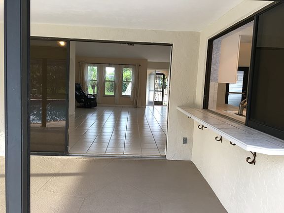 Lanai looking lnto GreatRoom