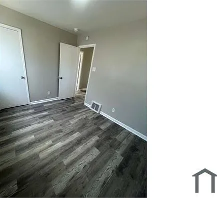 413 Caithness Rd — Photo 8