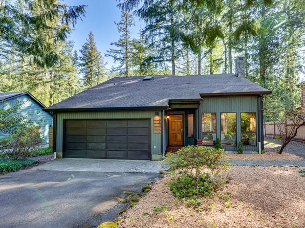65377 E Sandy River Ln, Rhododendron, OR 97049
