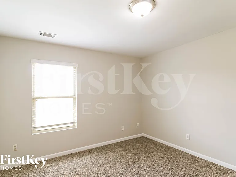 5519 Luther Ct — Photo 13