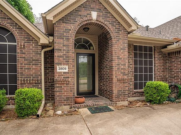 4th image of 2809 Ingram Dr