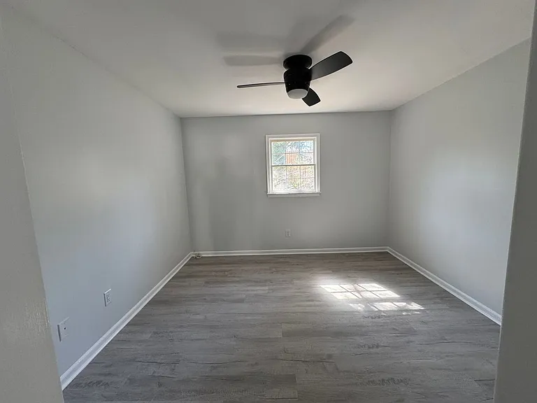 536 Stockton St — Photo 4